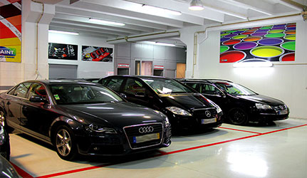 Área da Oficina: 150 m<sup>2</sup><br/>
													 Estacionamento: 5 carros <br/>
													 Horário funcionamento: 9h às 18h